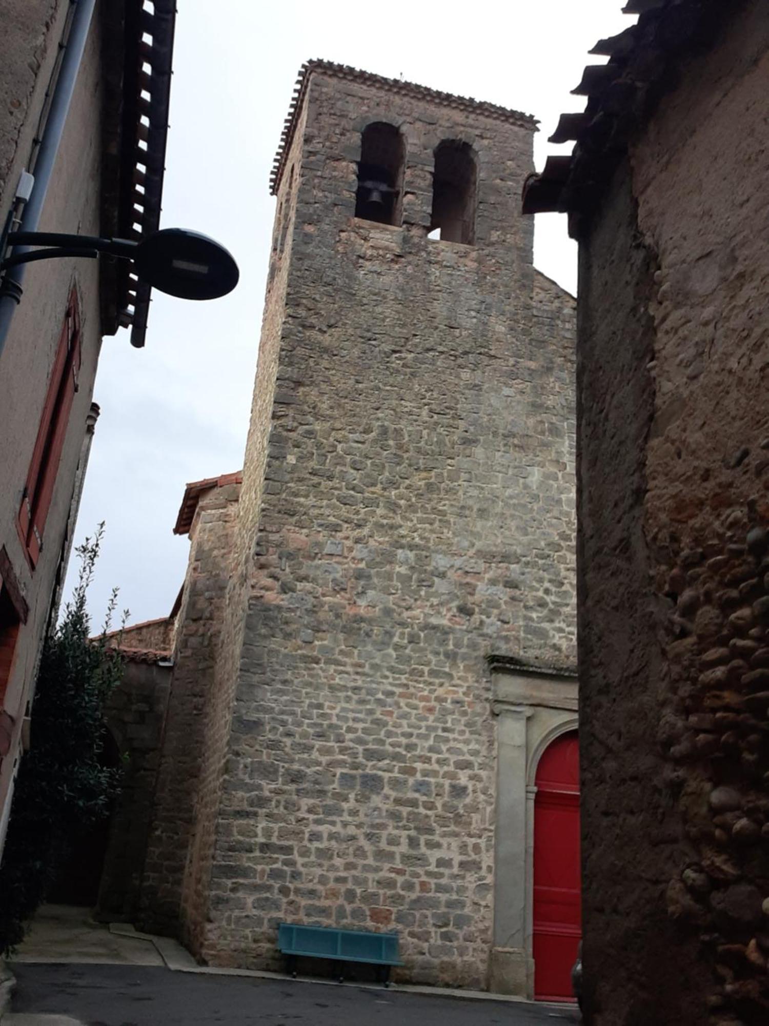 Au Doux Clocher Pieusse 外观 照片